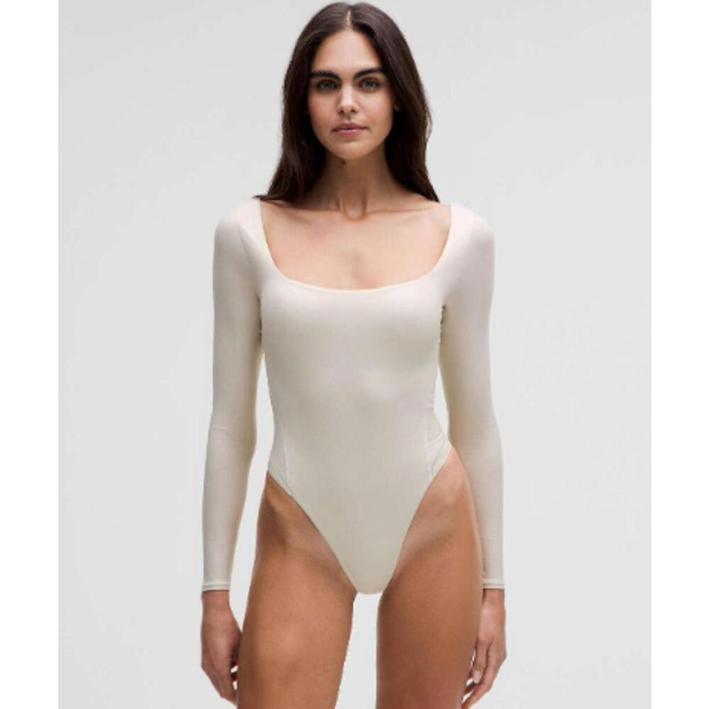 NWT Lululemon Ultra-Soft Nulu Square-Neck Long-Sleeve Bodysuit Bone / Shine XS